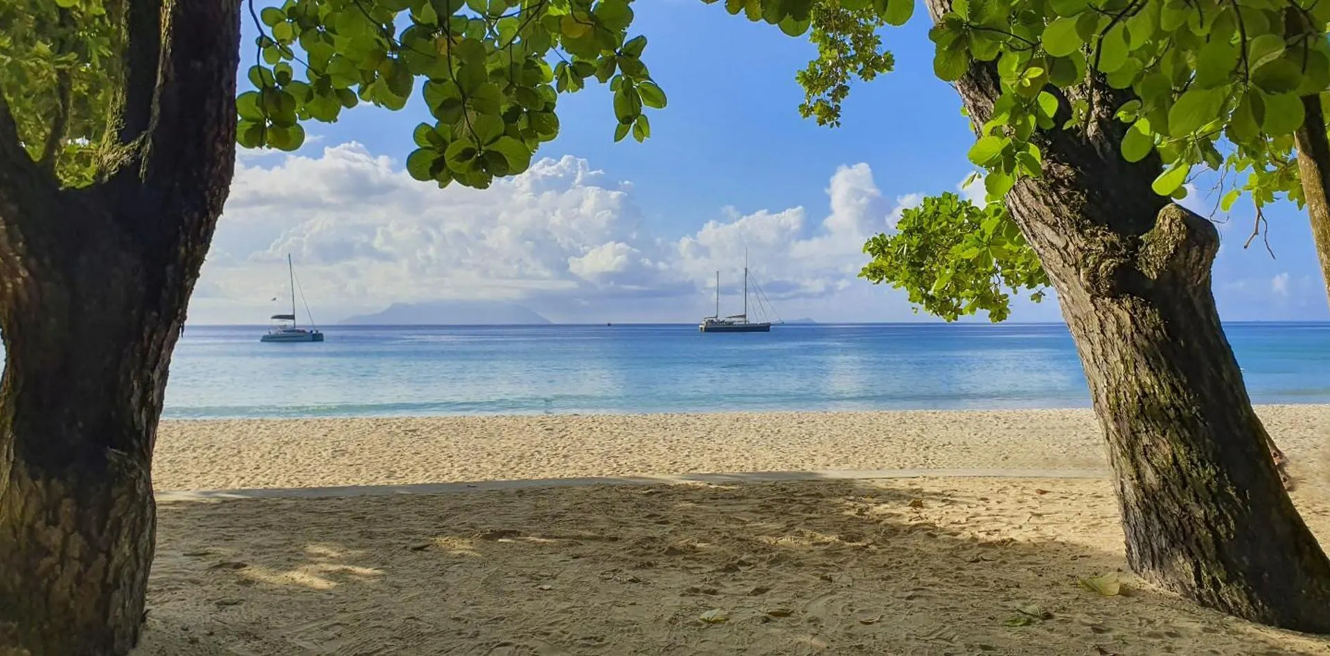 Beach View Villa Victoria